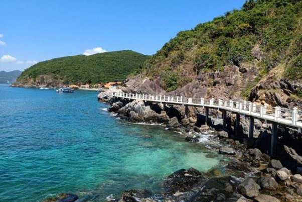 Biển xanh Đông Tằm 2 ngày 1 đêm (tour ghép đoàn)